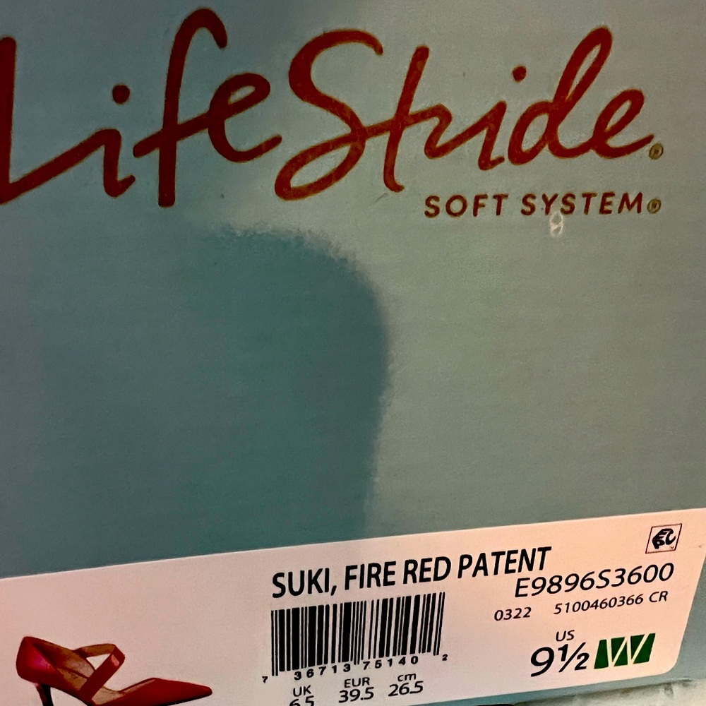 Brand new Life Stride Pumps